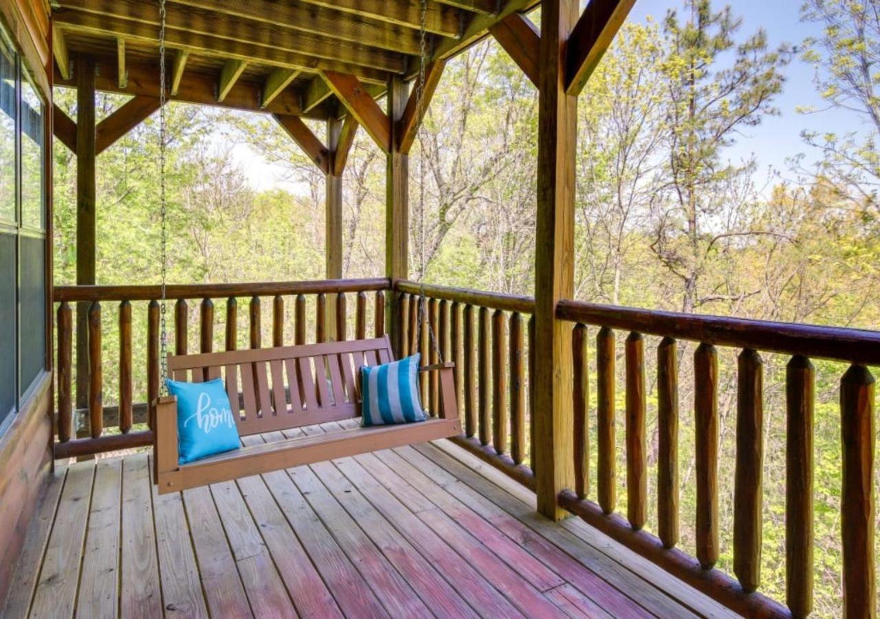 Fabulous Pet-Friendly, Family Cabin With Outdoor Kitchen, Hot Tub, Sauna, Fireplace, Theater Room, Arcade, Pool Table, And Fire Pit Within Minuties Of Dollywood Sevierville Eksteriør billede